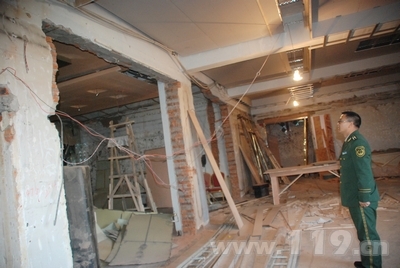 �r���e�^����ȼ���� �L������1�f�P������ͣ��