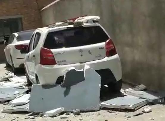 ���Ĺ�ԭĳС�^�≦���ذ��Ƭ���䣬����܇�v��